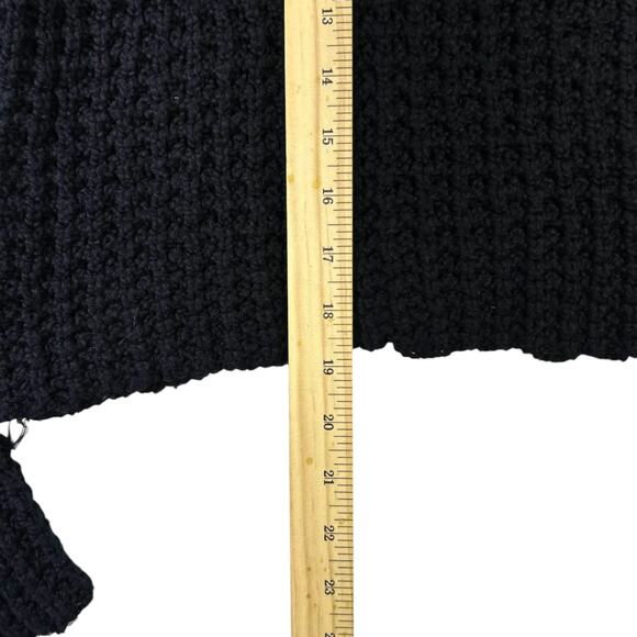Forever 21 Black Cropped Chunky Knit Sweater Dark Academia Cozy Cotton M - Picture 4 of 7